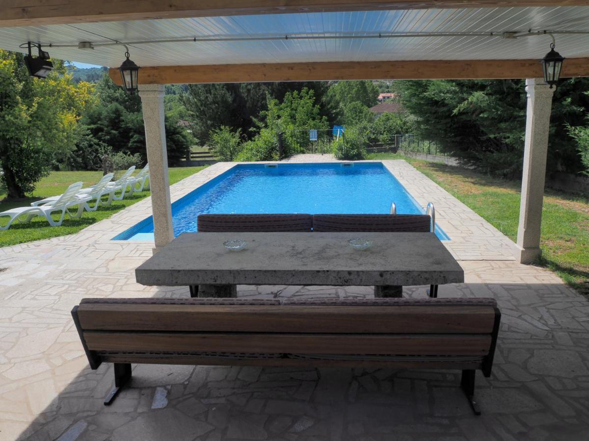 Espectacular Casa Con Piscina En Allariz Ngoại thất bức ảnh